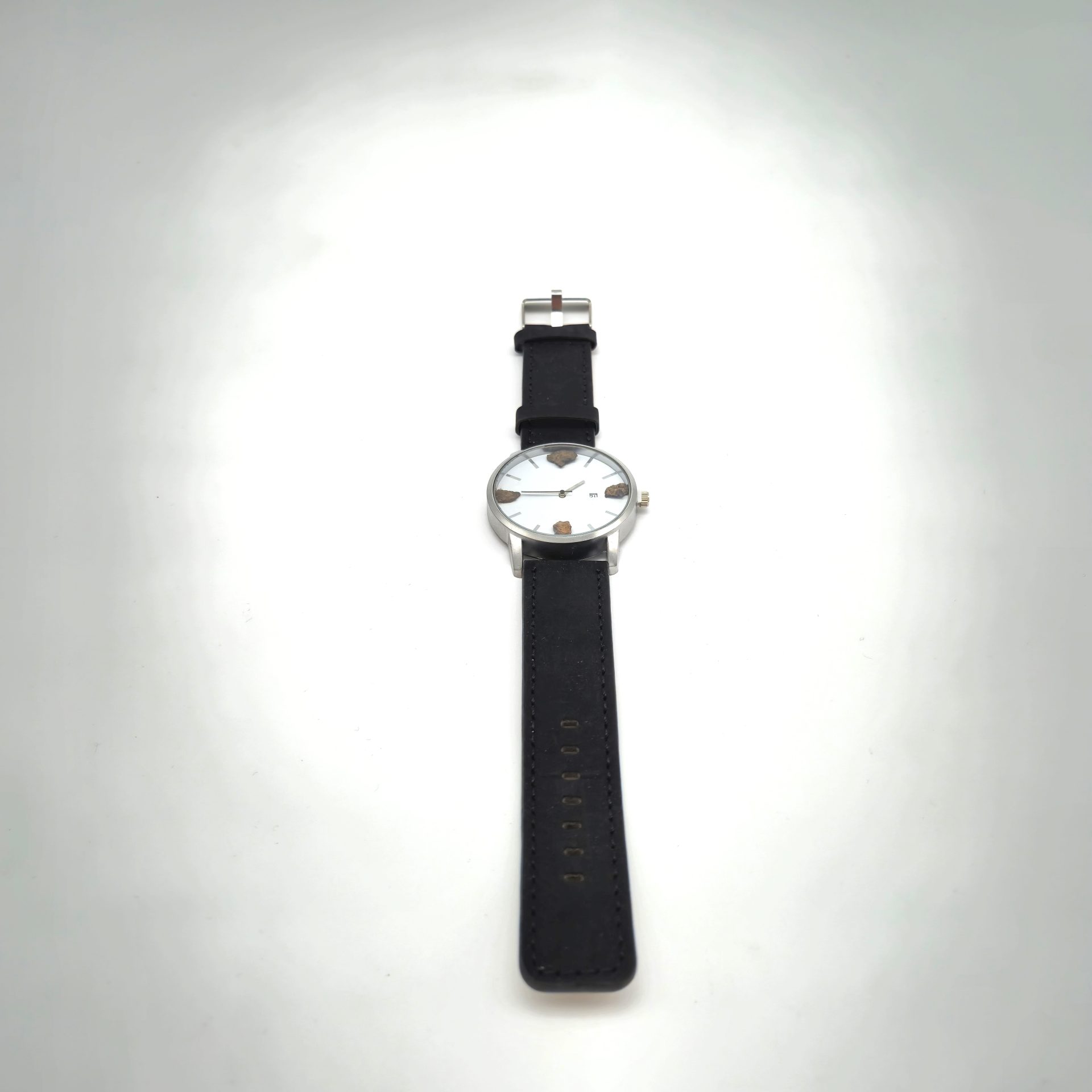 meteorite nwa 14093 black leather watch white dial (5)