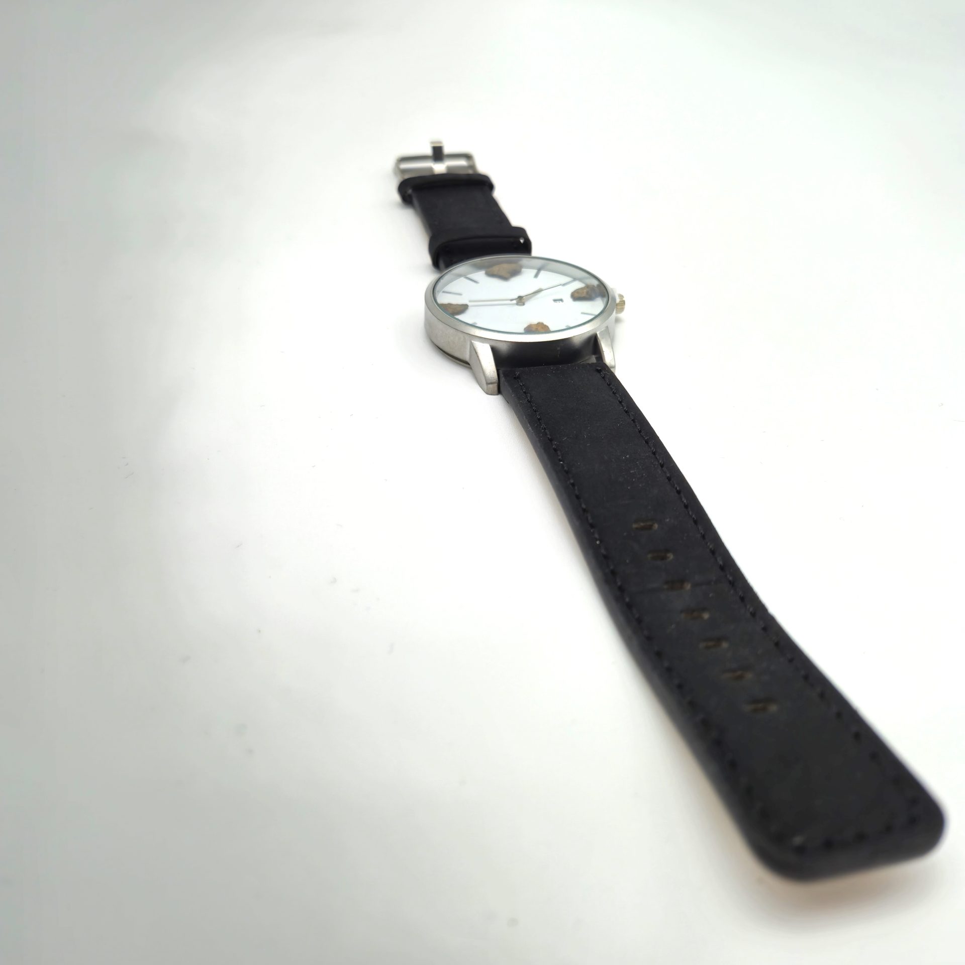 meteorite nwa 14093 black leather watch white dial (6)