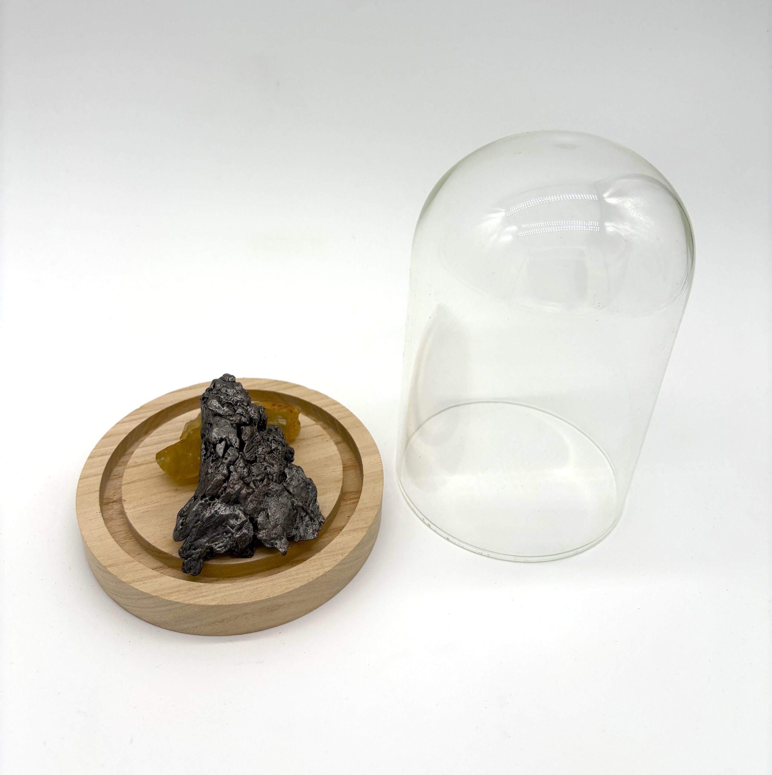 PRODUCT METEORITES CAMPO DEL CIELO GLASS LIBYQUE CLOCHE ENE GLASS WHITE BACKGROUND (2)