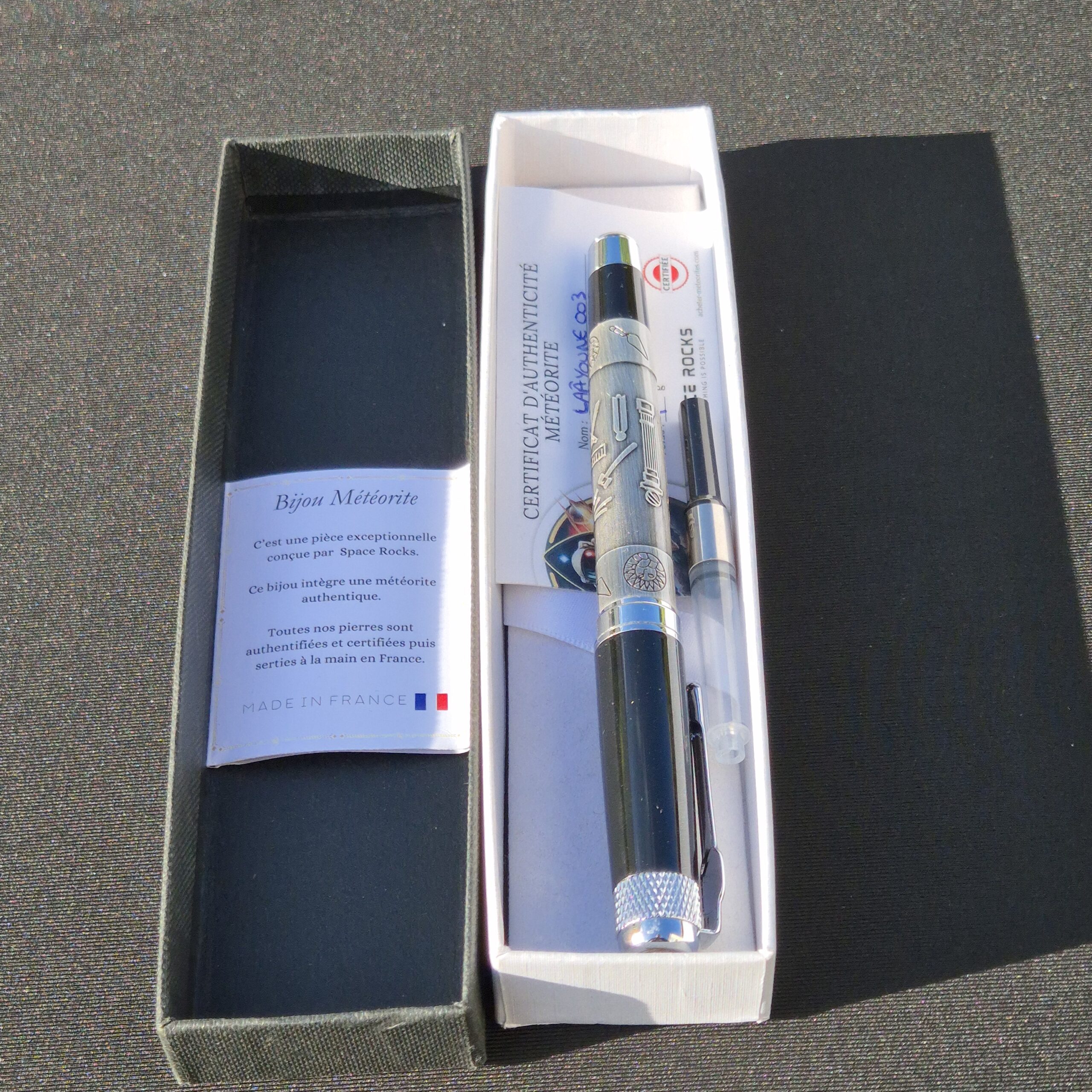 stylo météorite lunaire