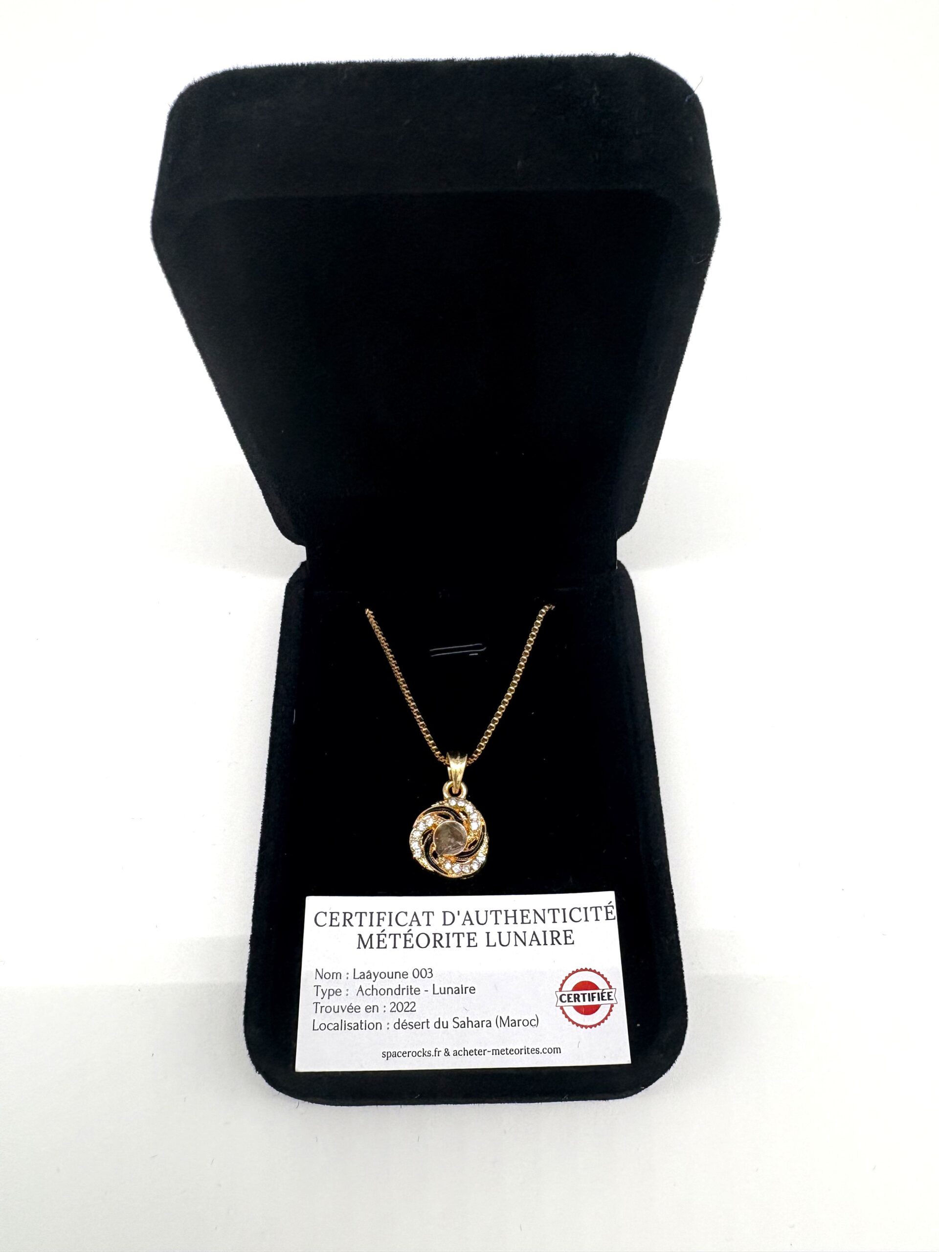 pendant gold necklace meteorite moon laayoune 003