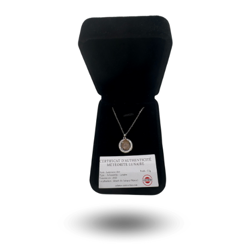 pendant necklace lunar meteorite laayoune 003