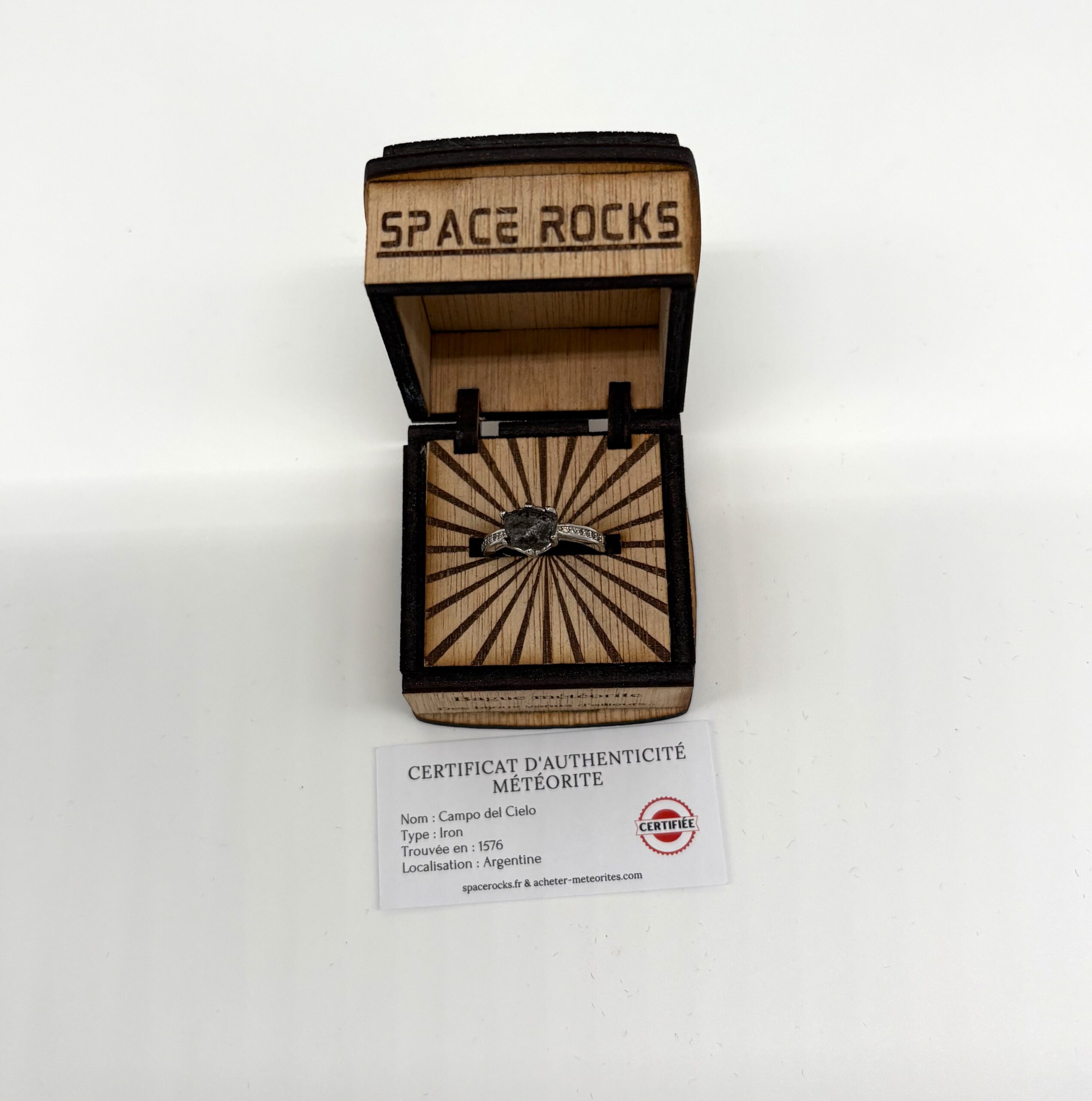 Ring meteorite celestial fragment campo del cielo wooden case