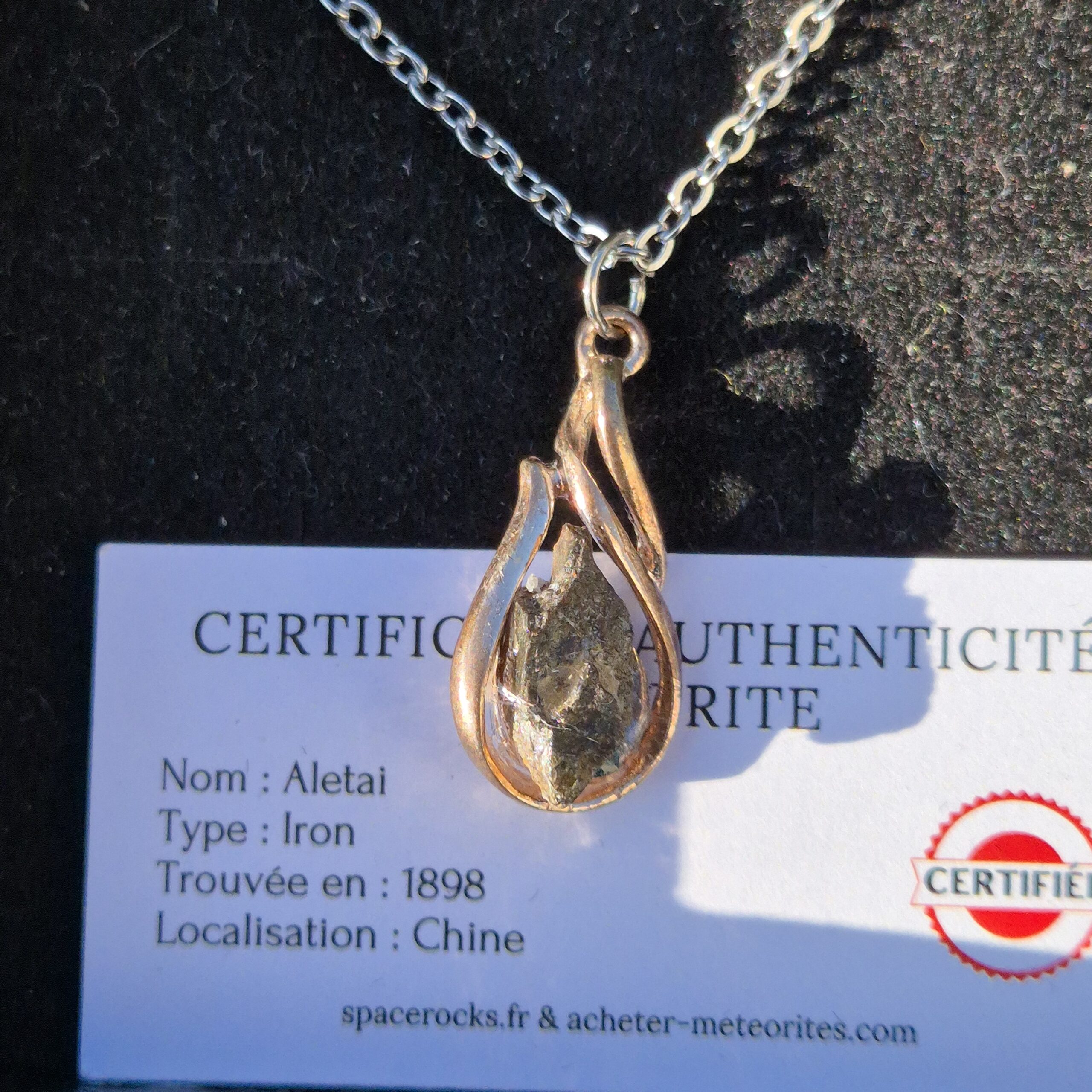 pendentif goutte météorite