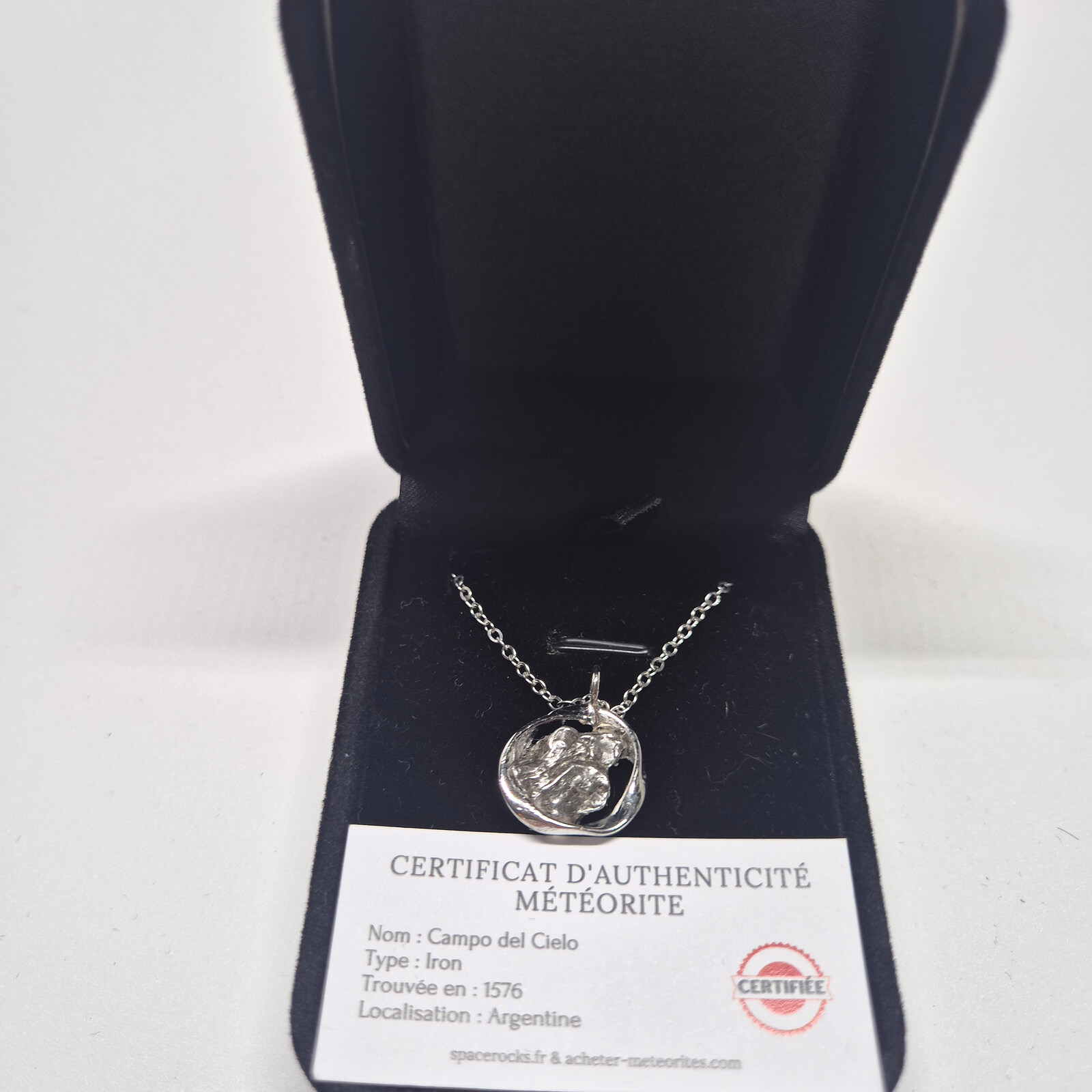 COLLIER ROND ARGENTE METEORITE ZIRCONS