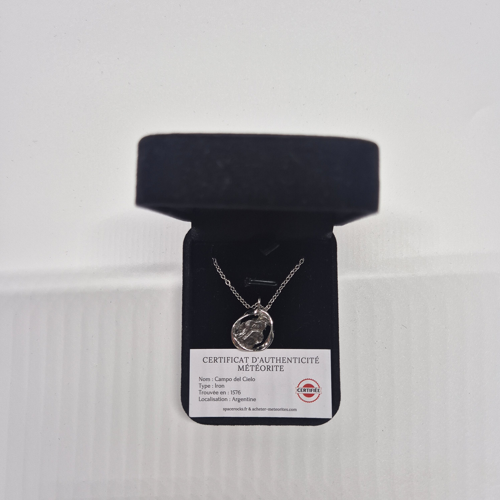 COLLIER ROND ARGENTE METEORITE ZIRCONS