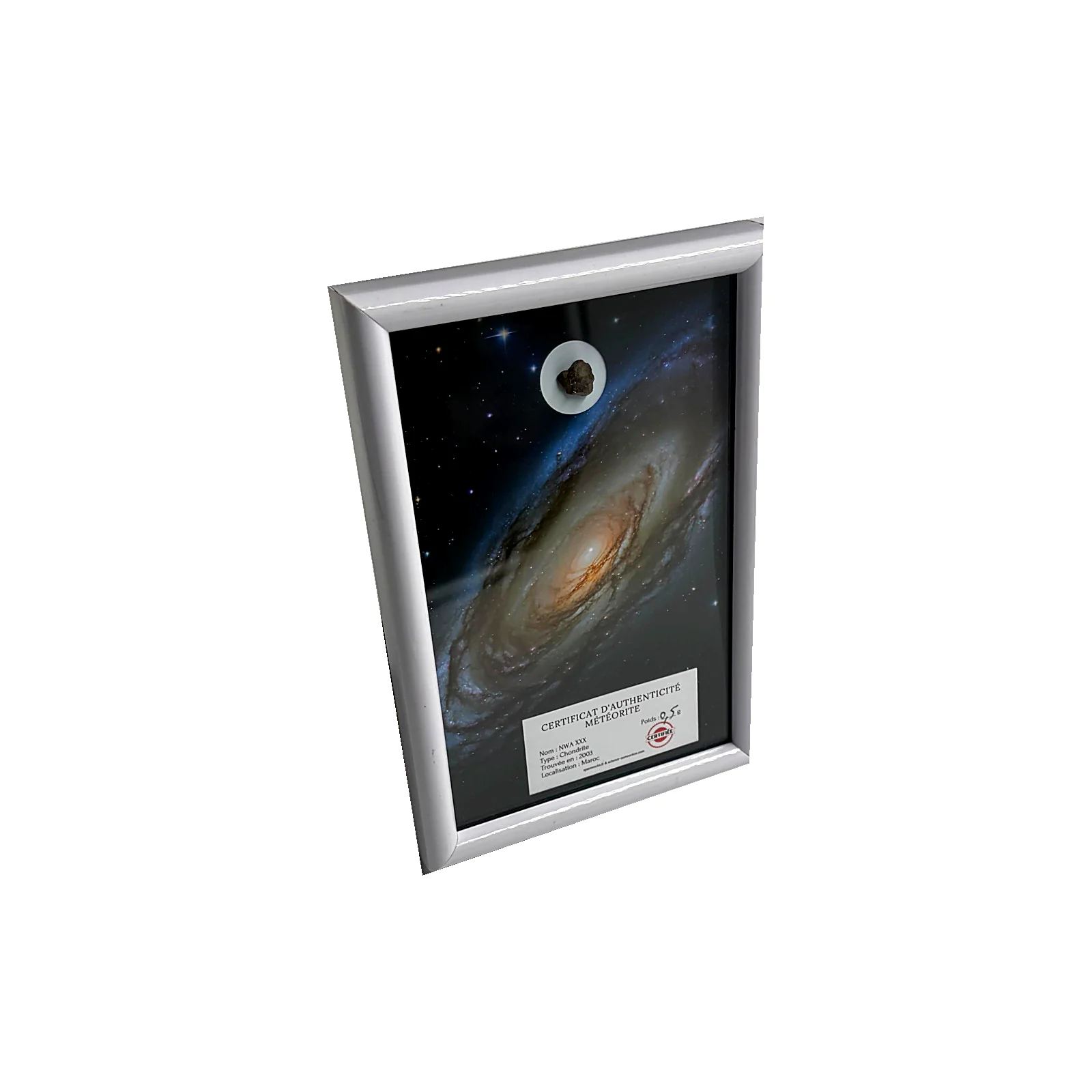 Cadre blanc plat NWA XXX & Andromède – création graphique 15×20 cm – photo réelle du cadre