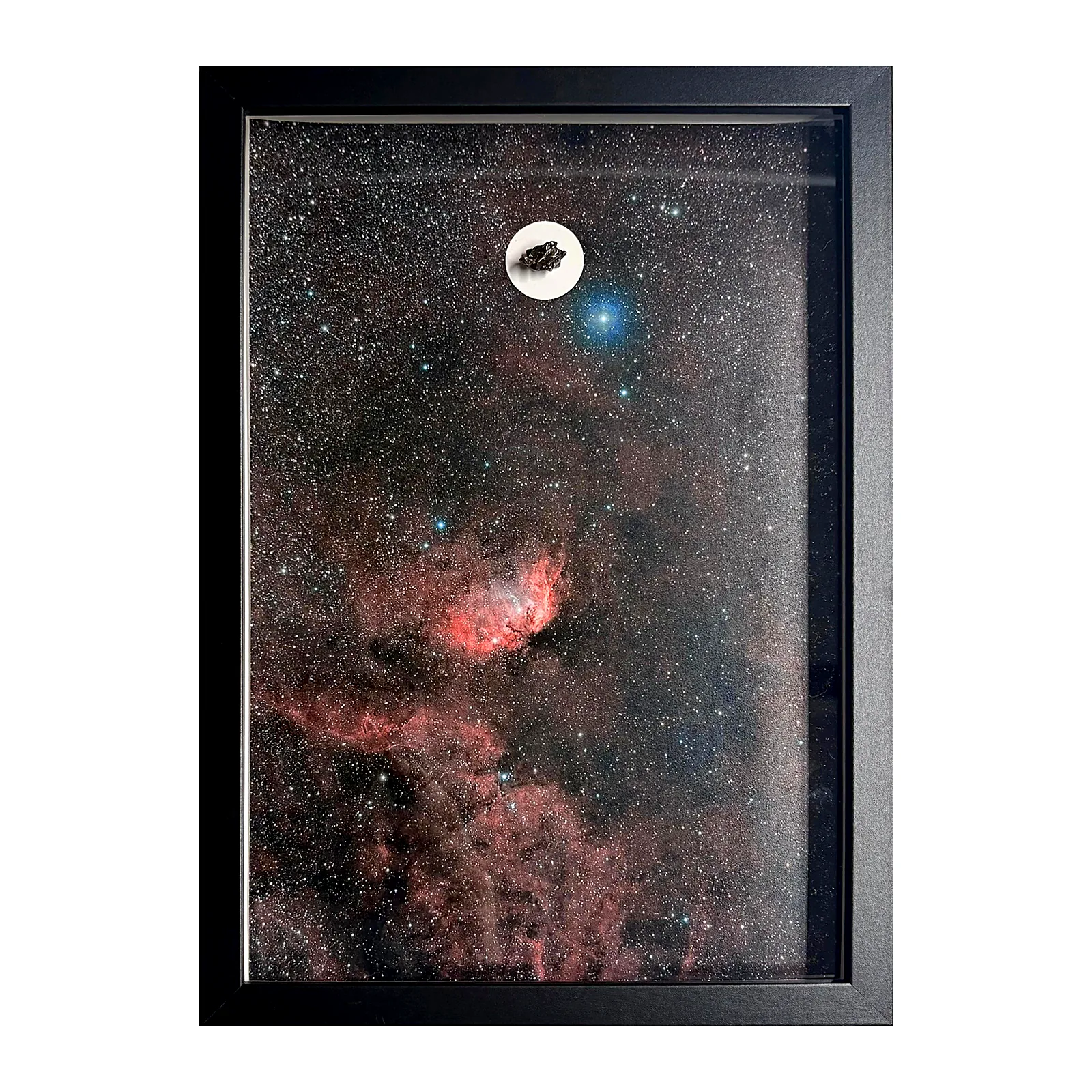 Grand tableau nébuleuse avec météorite Campo del Cielo – grand format 40 × 30 cm – vue de face sur fond blanc