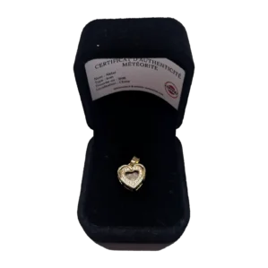 Pendentif cœur doré à zircons – météorite Aletai
