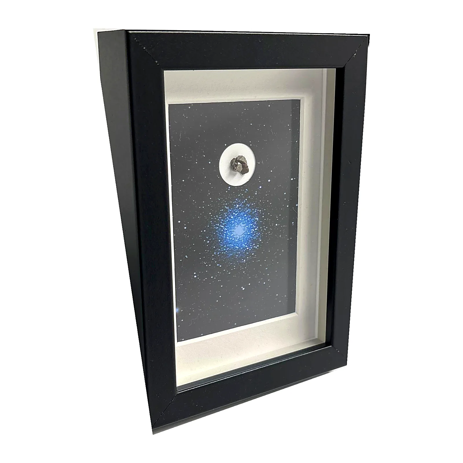 Tableau amas d'étoiles – amas d'Hercule, météorites Gebel Kamil, Campo del Cielo et Aletai – vue de biais