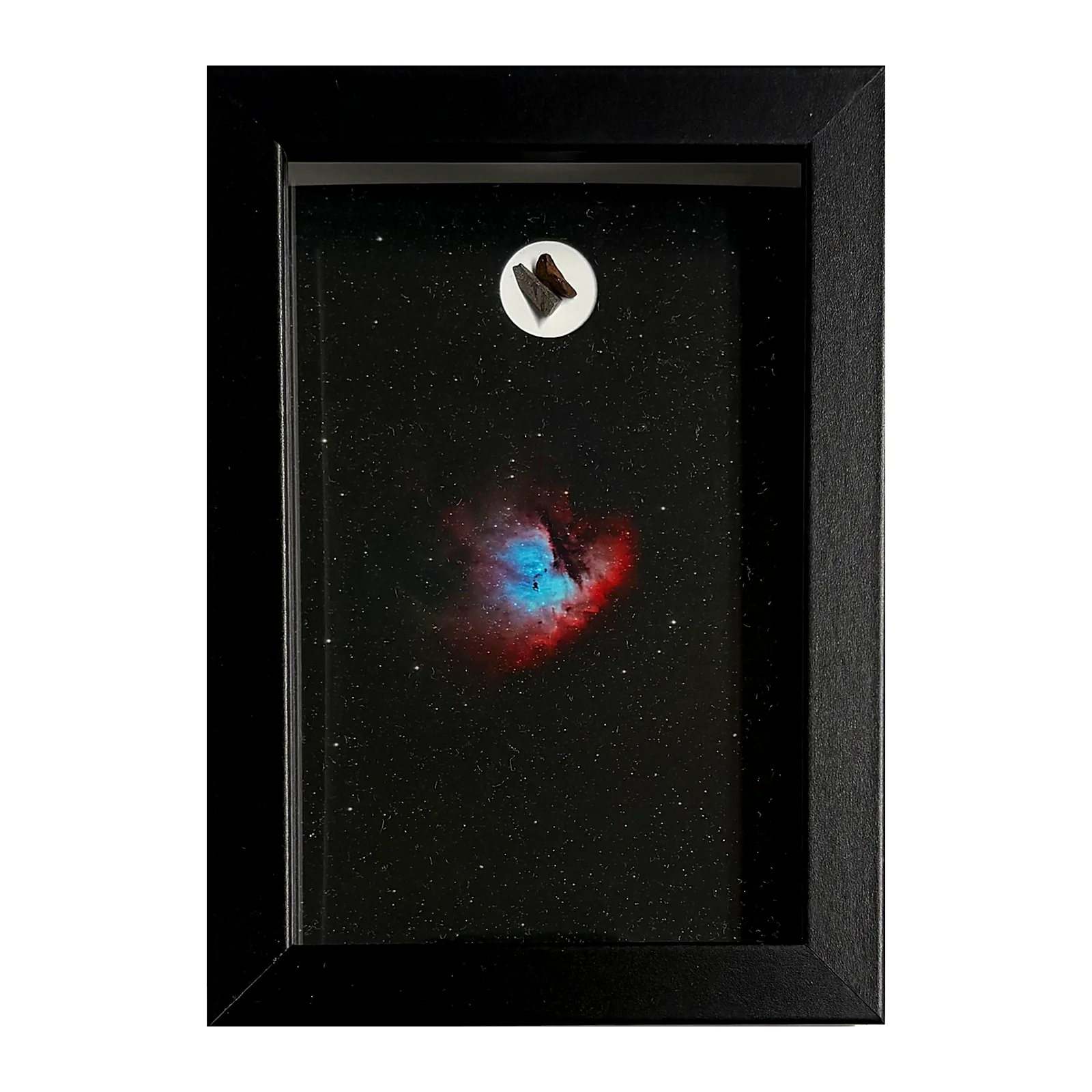 Tableau nébuleuse Pacman avec météorites Gebel Kamil et Aletai – cadre profondeur – vue de face sur fond blanc