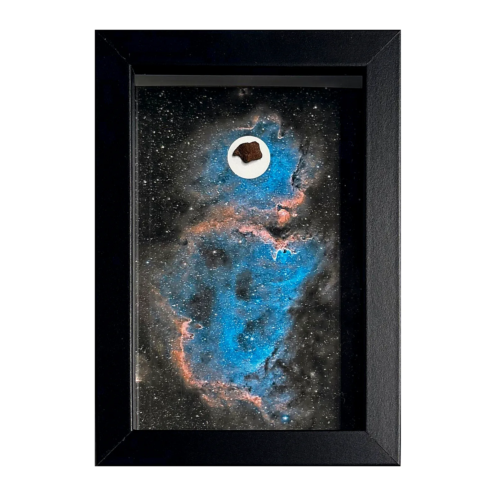 Tableau univers – nébuleuse de l'Âme, météorite Gebel Kamil – vue de face sur fond blanc